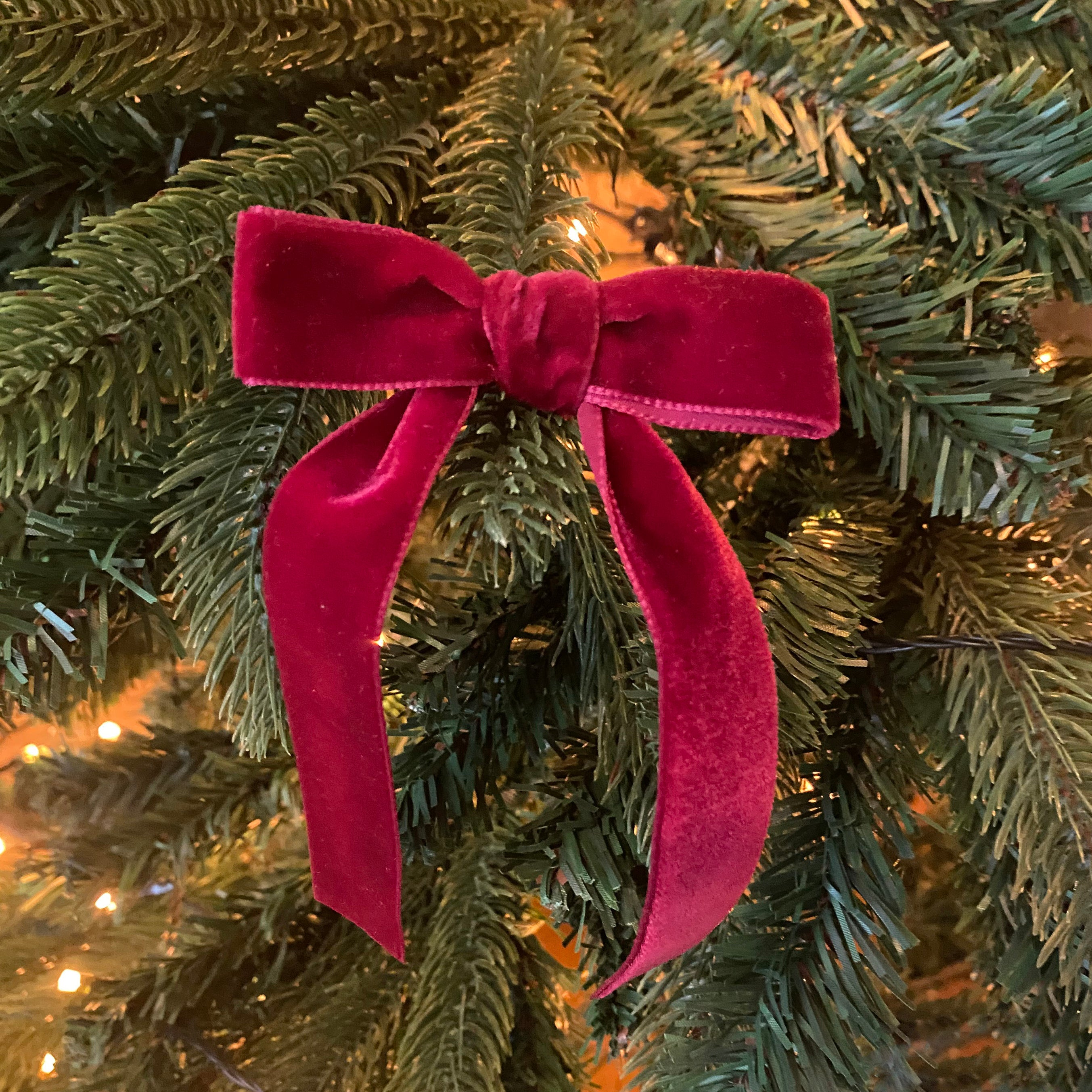 Red velvet tree bow